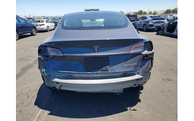 tesla-model-3 - 5