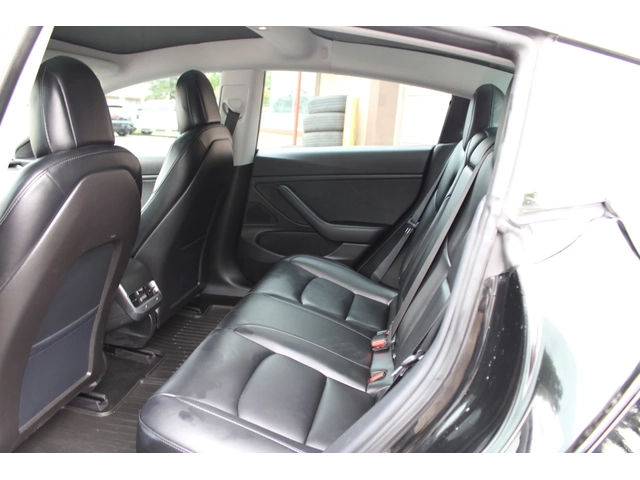 Tesla Model 3 Mid Range - автомобили, коли, обяви за нови и употребявани 9