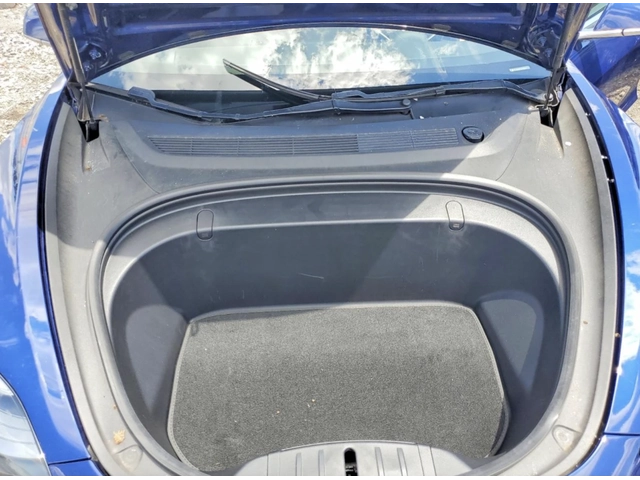 Tesla Model 3 Long Range / AWD - автомобили, коли, обяви за нови и употребявани 10