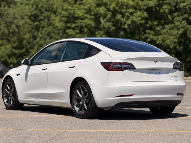 Tesla Model 3 DUAL MOTOR / LONG RANGE / AWD / - автомобили, коли, обяви за нови и употребявани 6