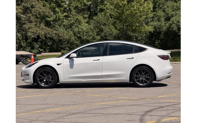 Tesla Model 3 DUAL MOTOR / LONG RANGE / AWD / - автомобили, коли, обяви за нови и употребявани 8