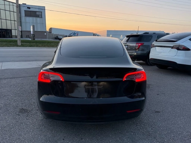 Tesla Model 3 * RWD* KEYLESS* Camera* 360* - автомобили, коли, обяви за нови и употребявани 4