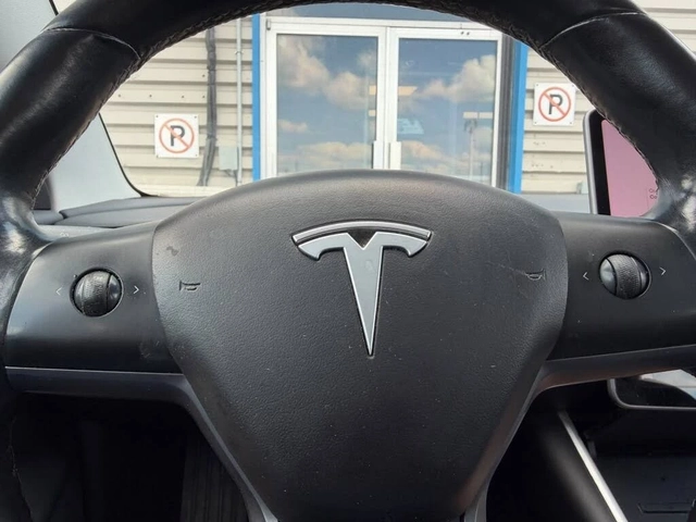 Tesla Model 3 * LONG RANGE* DUAL MOTOR ALL-WHE* KEYLESS* Camera* - автомобили, коли, обяви за нови и употребявани 11