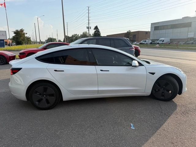 Tesla Model 3 STANDARD RANGE* RWD* PANO - автомобили, коли, обяви за нови и употребявани 1