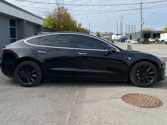 Tesla Model 3 4x4* LONG RANGE* PANO - автомобили, коли, обяви за нови и употребявани 5