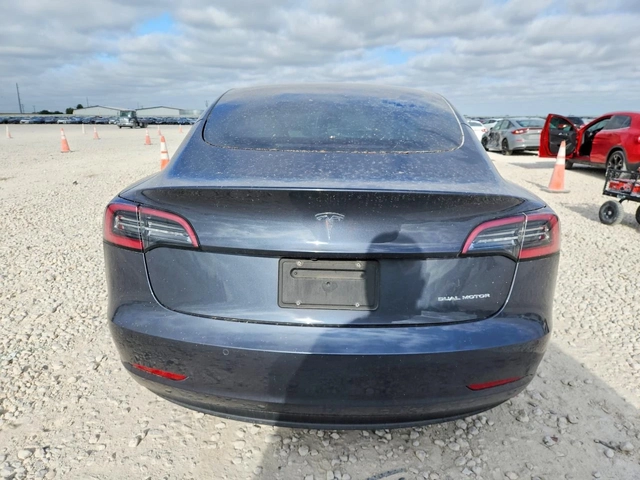 Tesla Model 3 Long Range AWD - автомобили, коли, обяви за нови и употребявани 5