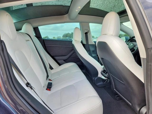 Tesla Model 3 Long Range AWD - автомобили, коли, обяви за нови и употребявани 9