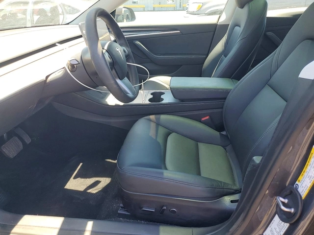 Tesla Model 3 AWD - автомобили, коли, обяви за нови и употребявани 6