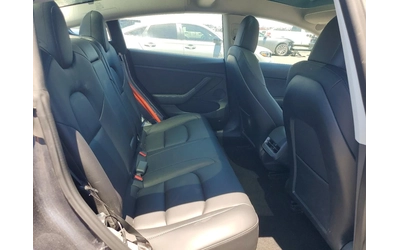Tesla Model 3 AWD - автомобили, коли, обяви за нови и употребявани 9