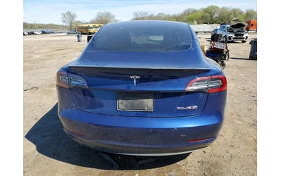 tesla-model-3 - 5