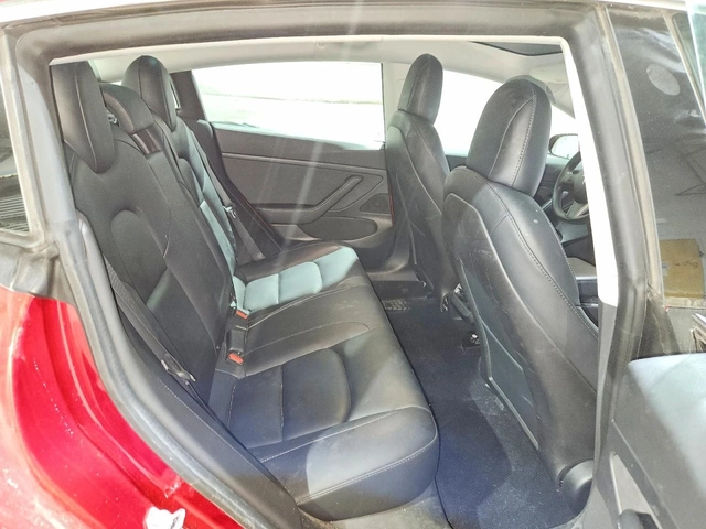Tesla Model 3 Standard Range RWD - автомобили, коли, обяви за нови и употребявани 8