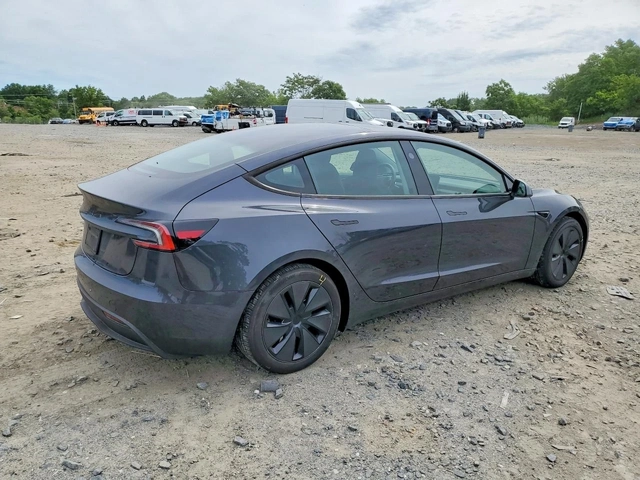 Tesla Model 3 Long Range RWD - автомобили, коли, обяви за нови и употребявани 3
