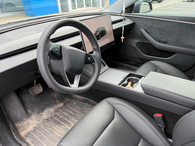 Tesla Model 3 AWD - автомобили, коли, обяви за нови и употребявани 4