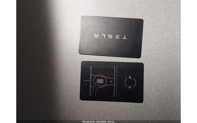 Tesla Model 3 ELECTRIC All Wheel Drive - автомобили, коли, обяви за нови и употребявани 10