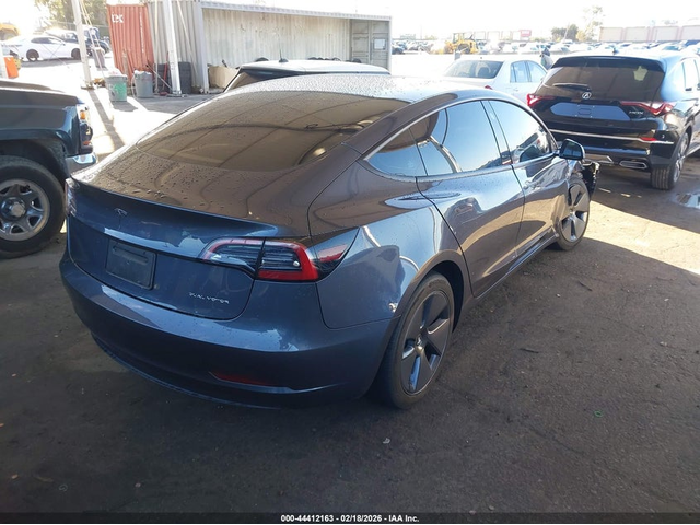 Tesla Model 3 ELECTRIC All Wheel Drive - автомобили, коли, обяви за нови и употребявани 3