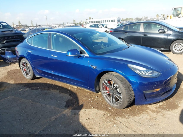 Tesla Model 3 ELECTRIC All Wheel Drive - автомобили, коли, обяви за нови и употребявани 0