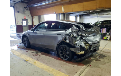 tesla-model-all-wheel-drive - 2