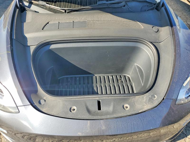 Tesla MODEL ALL WHEEL DRIVE - автомобили, коли, обяви за нови и употребявани 10