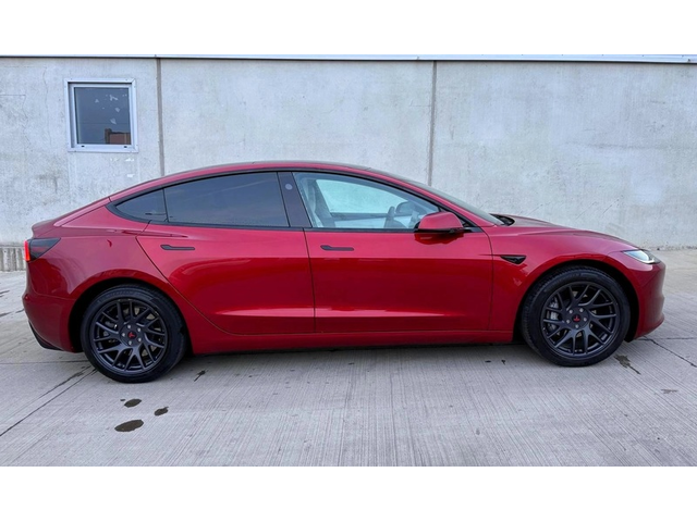 TESLA Model Model 3 Dual Motor Performance - автомобили, коли, обяви за нови и употребявани 3