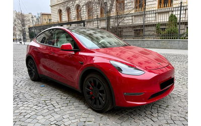tesla-model-model-y-awd-long-range - 5