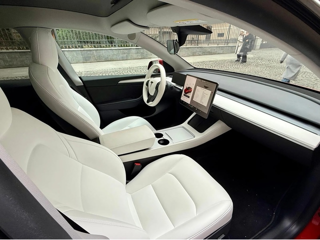 TESLA Model Model Y AWD Long Range - автомобили, коли, обяви за нови и употребявани 7