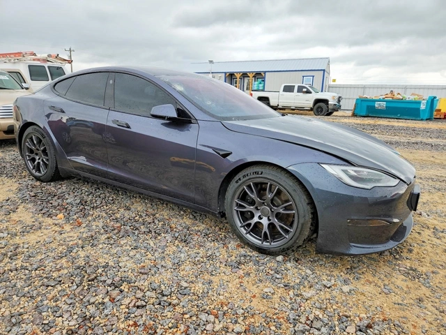Tesla Model S PLAID - автомобили, коли, обяви за нови и употребявани 3