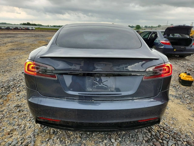 Tesla Model S PLAID - автомобили, коли, обяви за нови и употребявани 5