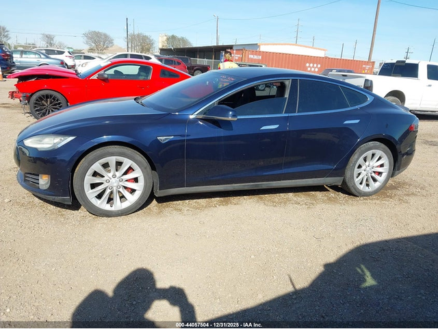 Tesla Model S ELECTRIC All Wheel Drive - автомобили, коли, обяви за нови и употребявани 12