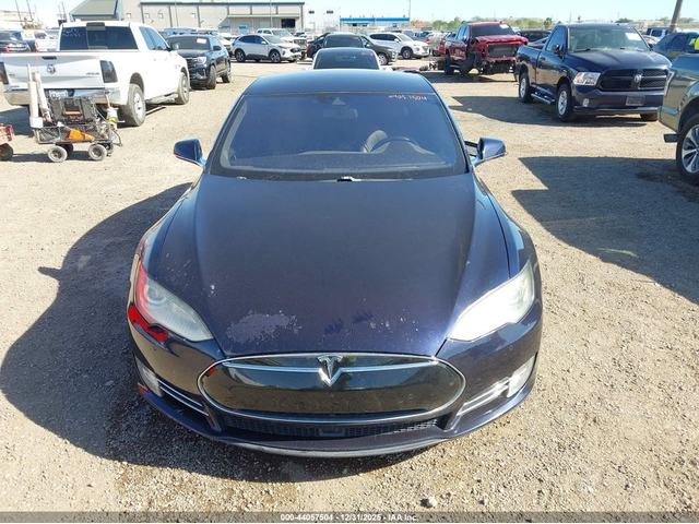 Tesla Model S ELECTRIC All Wheel Drive - автомобили, коли, обяви за нови и употребявани 5