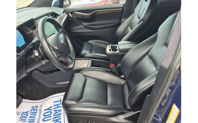 tesla-model-x - 4