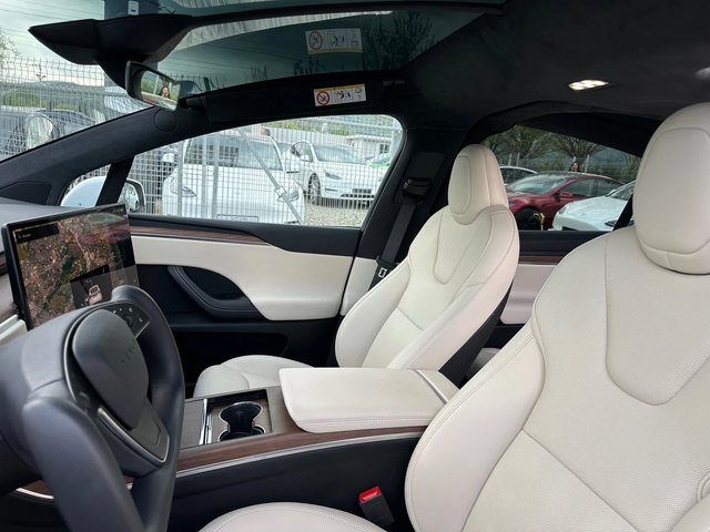 Tesla Model X 5 км./Dual Motor или  PLAID - автомобили, коли, обяви за нови и употребявани 12