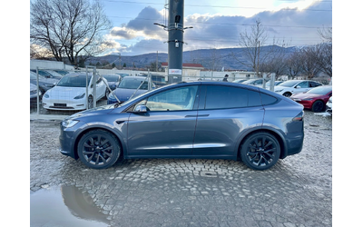 tesla-model-x - 4