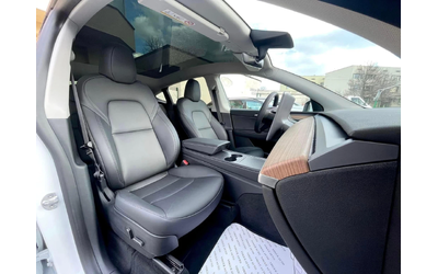 Tesla Model Y Long range* Dual motor - автомобили, коли, обяви за нови и употребявани 10