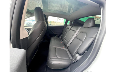 Tesla Model Y Long range* Dual motor - автомобили, коли, обяви за нови и употребявани 9