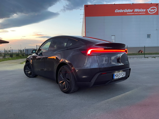 Tesla Model Y LONG RANGE НОВА - автомобили, коли, обяви за нови и употребявани 4