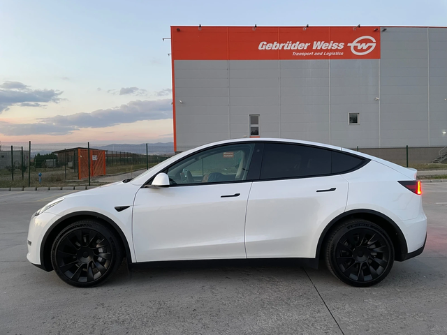 Tesla Model Y Germany - автомобили, коли, обяви за нови и употребявани 3