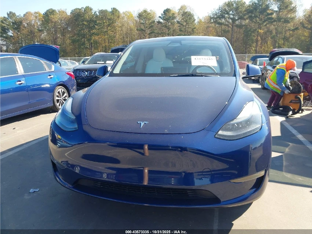 Tesla Model Y LONG RANGE DUAL MOTOR ALL-WHEEL DRIVE - автомобили, коли, обяви за нови и употребявани 1