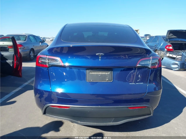 Tesla Model Y LONG RANGE DUAL MOTOR ALL-WHEEL DRIVE - автомобили, коли, обяви за нови и употребявани 4