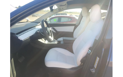 Tesla Model Y ПОДГРЕВ* КАМЕРА* КЕЙЛЕС* LANE* ASSIST - автомобили, коли, обяви за нови и употребявани 6