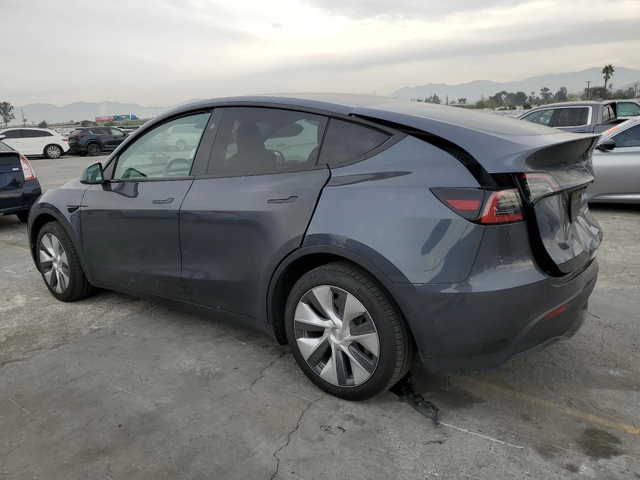 Tesla Model Y DUAL MOTOR LONG RANGE КРАЙНА ЦЕНА! - автомобили, коли, обяви за нови и употребявани 3
