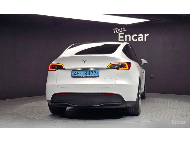 Tesla Model Y Long Range AWD* PANORAMA* - автомобили, коли, обяви за нови и употребявани 3