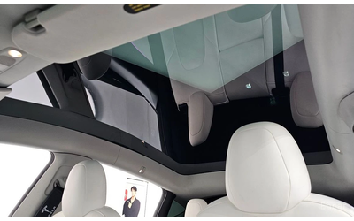 Tesla Model Y Long Range AWD* PANORAMA* - автомобили, коли, обяви за нови и употребявани 12