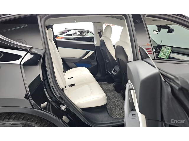 Tesla Model Y Long Range AWD* PANORAMA* - автомобили, коли, обяви за нови и употребявани 13