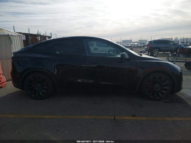 Tesla Model Y * PERFORMANCE* DUAL MOTOR* AWD* - автомобили, коли, обяви за нови и употребявани 10