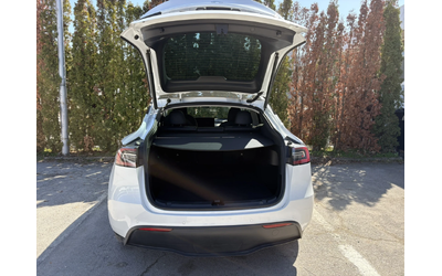 Tesla Model Y Long Range AWD Платен Full Self-Driving пакет - автомобили, коли, обяви за нови и употребявани 9