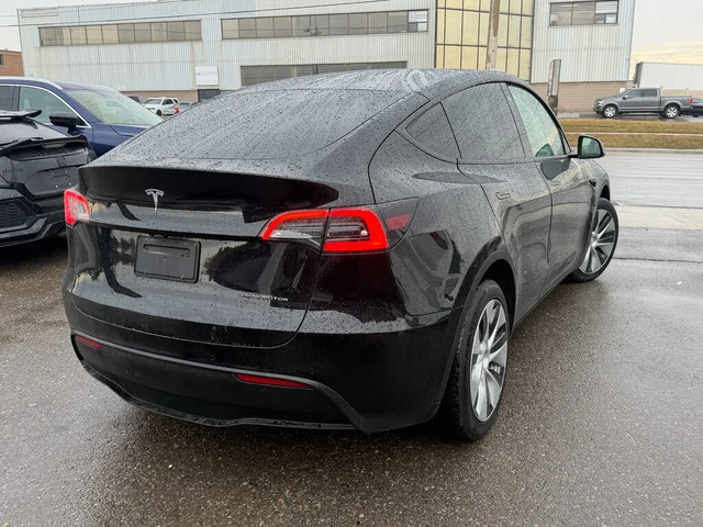 Tesla Model Y Long Range* AWD* АвтоКредит* (ЦЕНА ДО БГ) - автомобили, коли, обяви за нови и употребявани 4