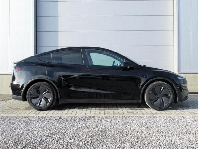 Tesla Model Y 83.1 kWh Long Range Dual Motor AWD - автомобили, коли, обяви за нови и употребявани 11