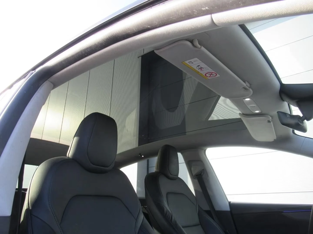 Tesla Model Y 83.1 kWh Long Range Dual Motor AWD - автомобили, коли, обяви за нови и употребявани 16