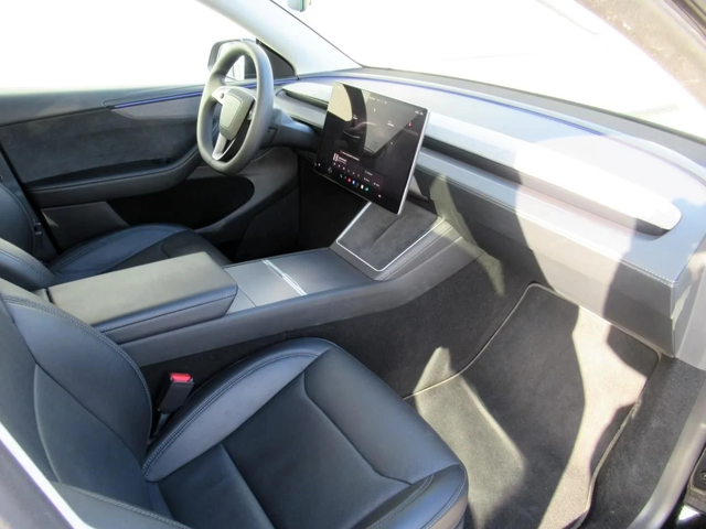 Tesla Model Y 83.1 kWh Long Range Dual Motor AWD - автомобили, коли, обяви за нови и употребявани 5