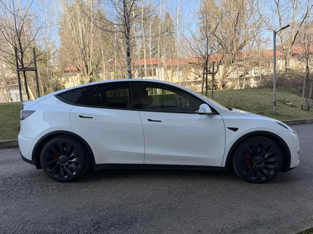 Tesla Model Y PERFORMANCE / DUAL MOTOR - автомобили, коли, обяви за нови и употребявани 7